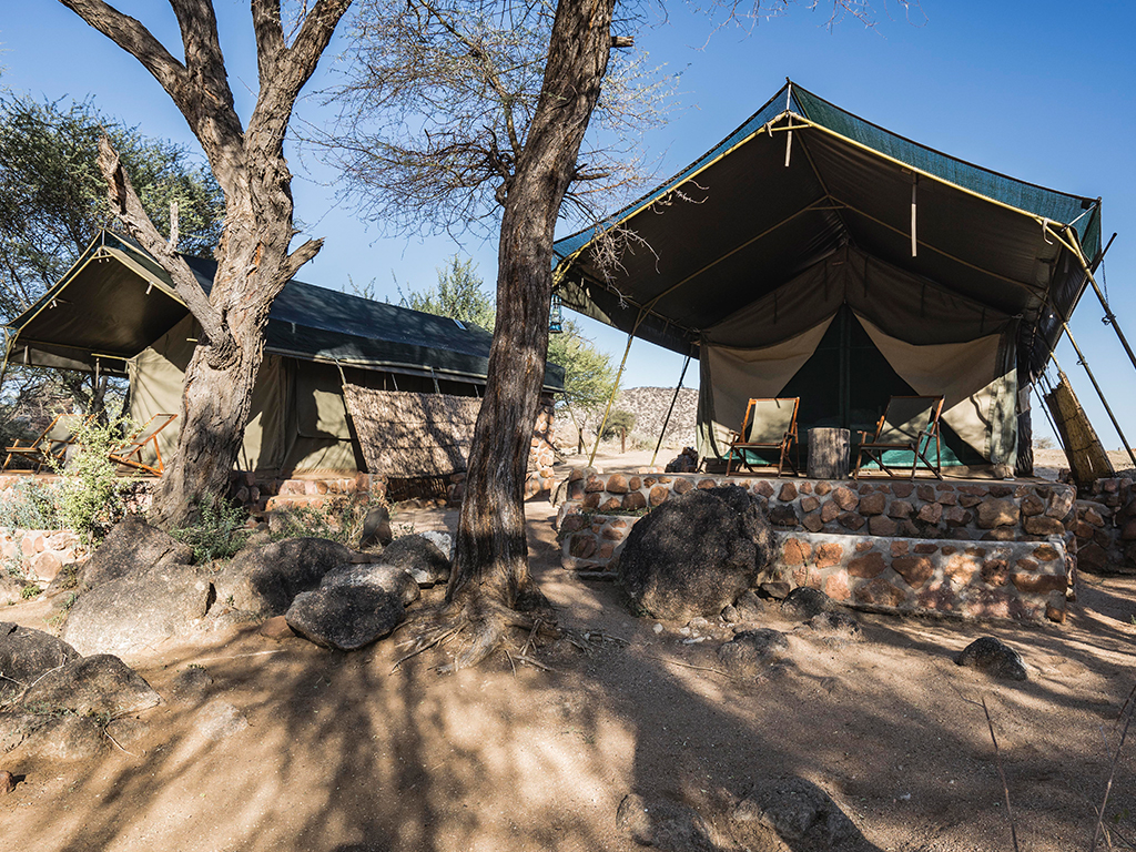 Schlafen im Tented Camp auf Motorradreise mit Afrikabiker in Namibia